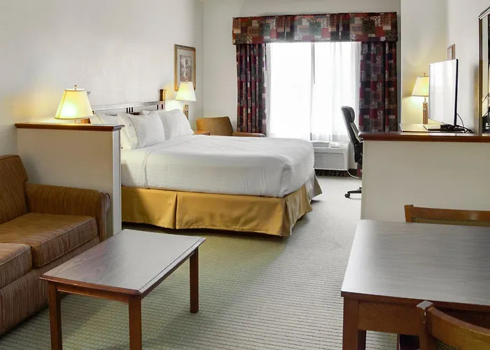 Express & Jacksonville By Ihg South Jacksonville