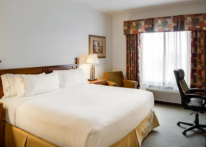 Express & Jacksonville By Ihg Hotel 3*