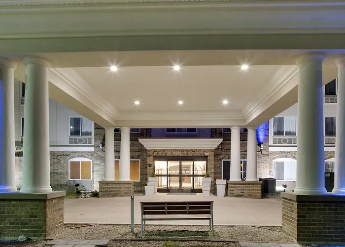 Express & Jacksonville By Ihg Hotel South Jacksonville