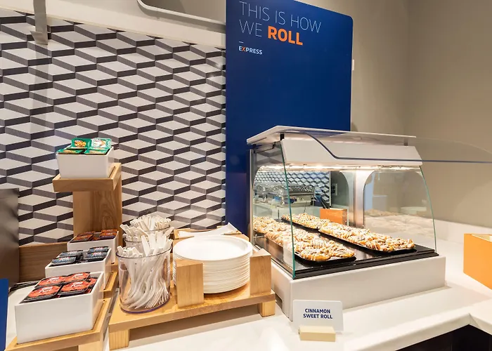 Express & Jacksonville By Ihg 3*