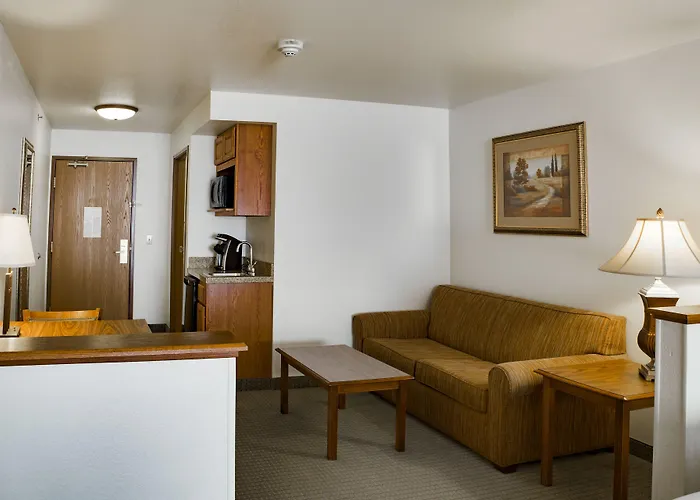 Express & Jacksonville By Ihg Hotel 3*