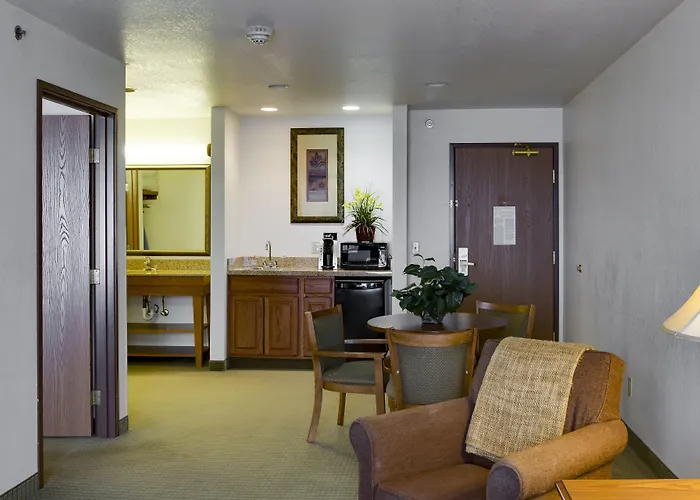 Express & Jacksonville By Ihg South Jacksonville