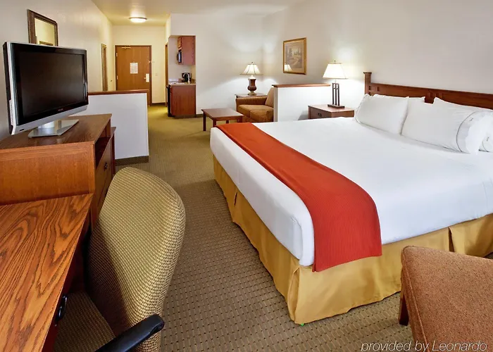 Express & Jacksonville By Ihg Hotel
