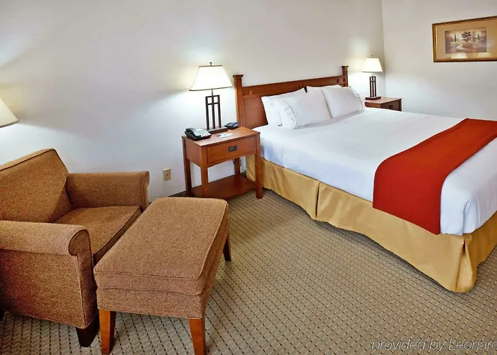 Express & Jacksonville By Ihg 3*
