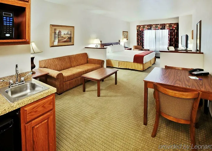 Hotel Express & Jacksonville By Ihg