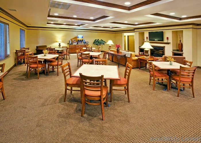 Express & Jacksonville By Ihg Hotel 3*